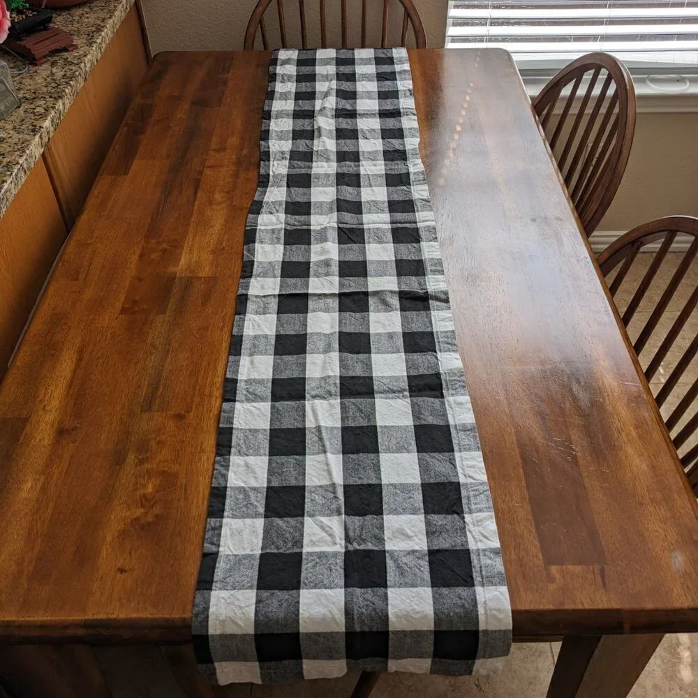 Buffalo Check Placemats & Table Runner Black & White